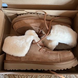 NIB 9 Ugg Diara Chestnut Boot